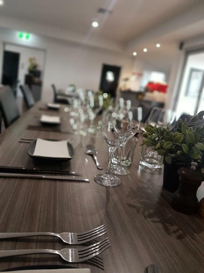 נרקורט The Avenue Inn מראה חיצוני תמונה